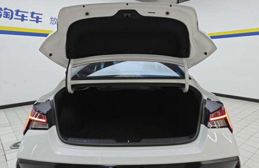 2023 hyundai elantra used